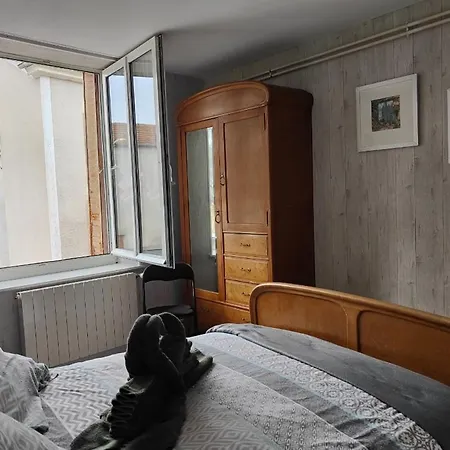 Domaine Meleze, Proche Des Thermes Apartment